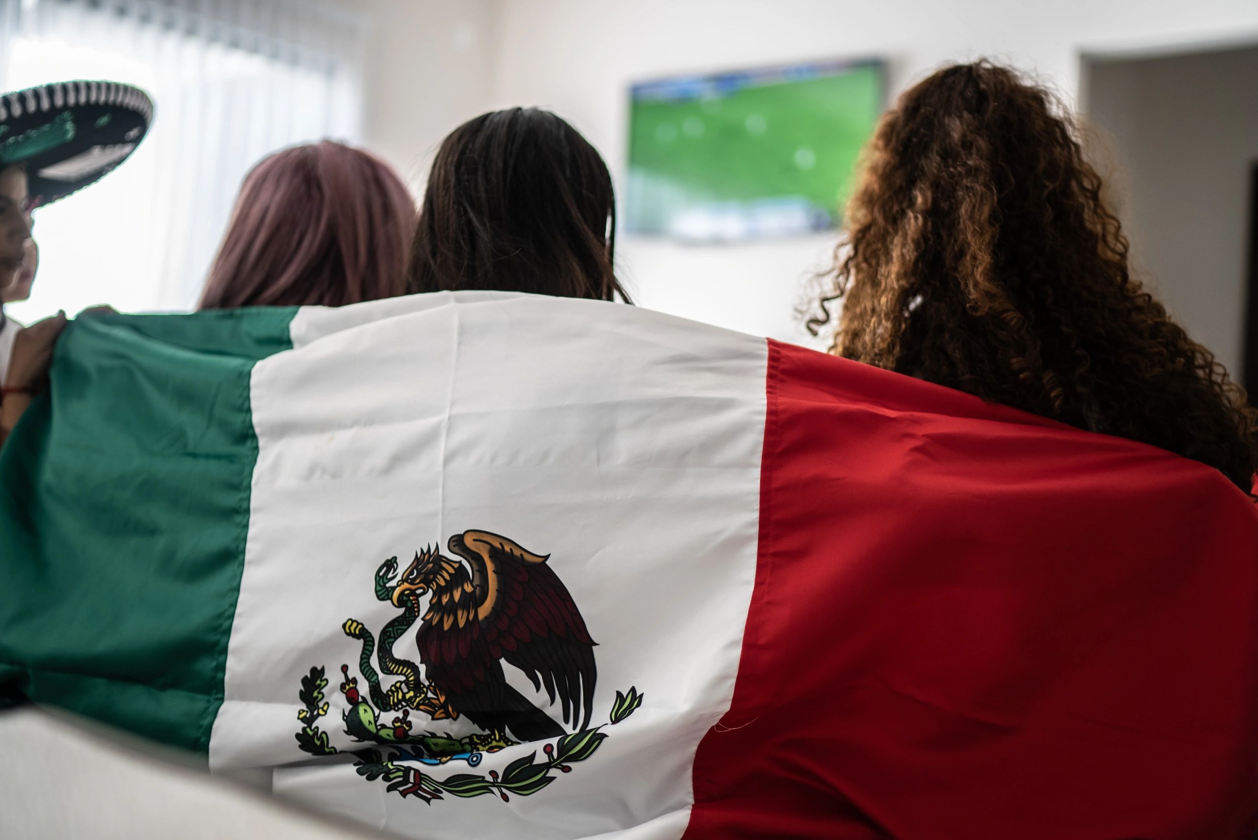 Audiencia siguiendo información de interés público