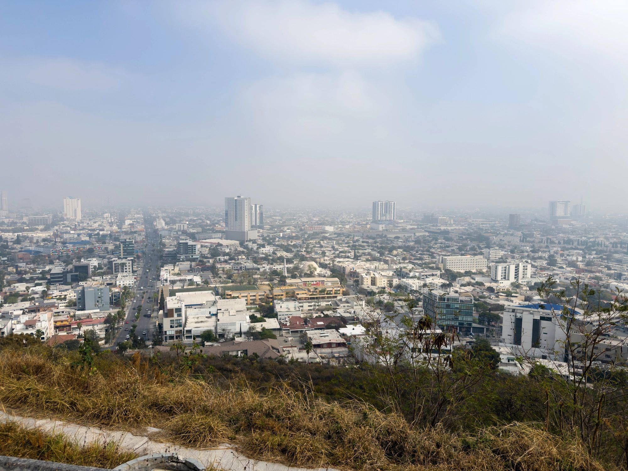 Panorámica urbana de Monterrey para ilustrar el contexto metropolitano de Guadalupe