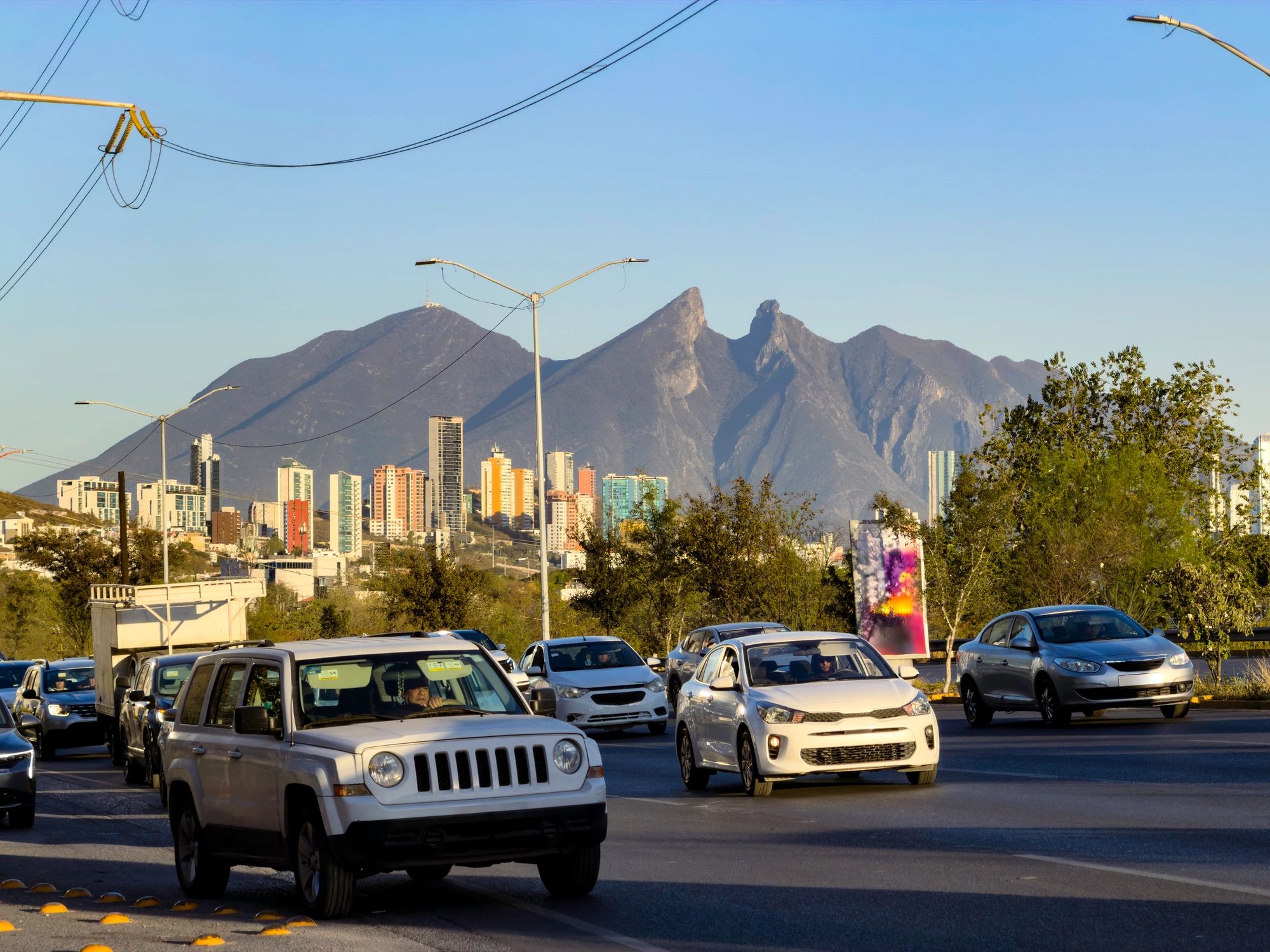 Vista urbana de Monterrey para portada de noticias locales