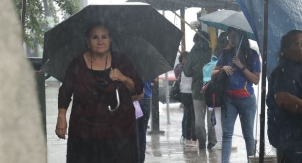Frente frío atemporal traerá lluvias intensas a NL